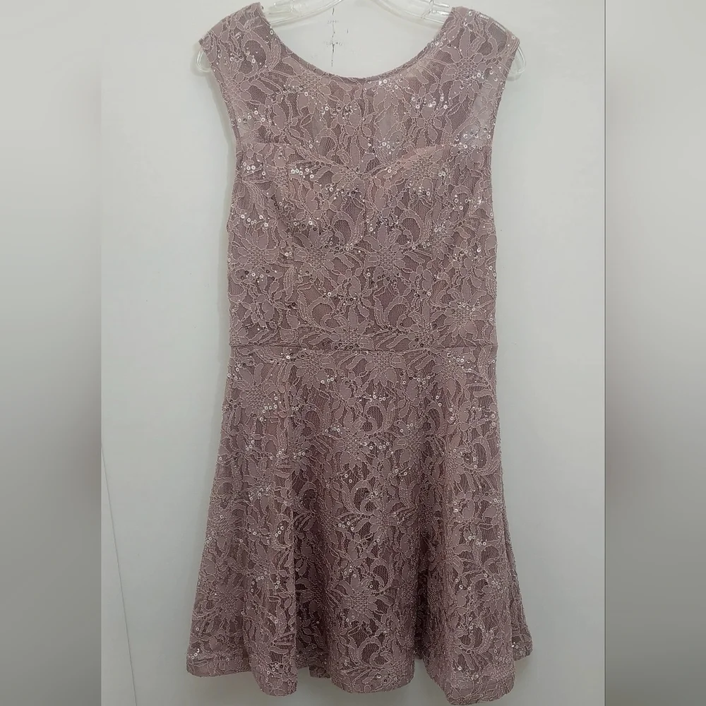 Speechless Size 15 Dress Sleeveless Lilac with Sequins Lace Overlay Juniors